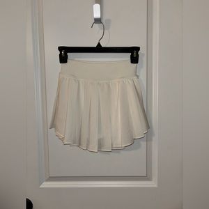 AERIE OFFLINE Tennis Skort. White. Size XS. NEVER WORN